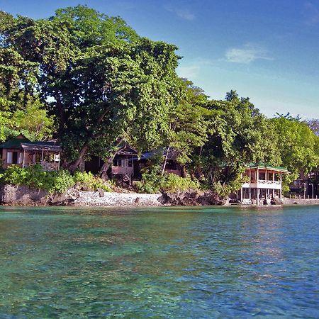 Bunaken Divers Sea Breeze Resort Exteriör bild