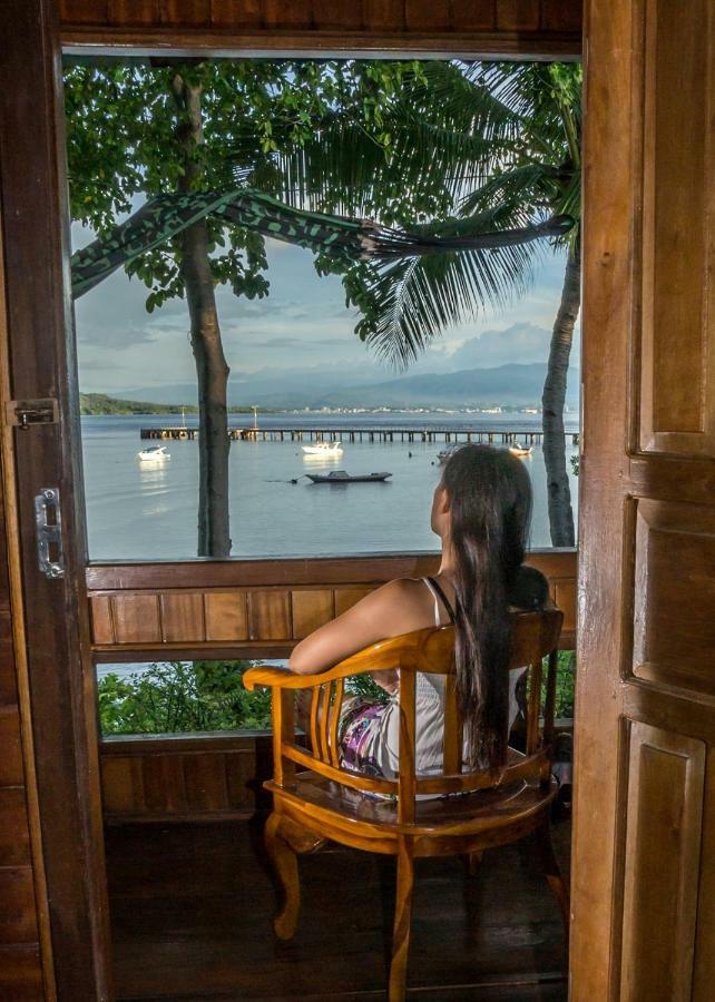 Bunaken Divers Sea Breeze Resort Exteriör bild